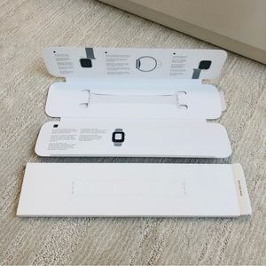 Open Box White Apple Watch Solo Loop Sport Size 7 Band